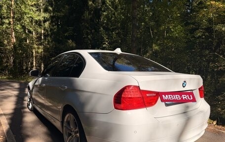 BMW 3 серия, 2011 год, 1 300 000 рублей, 3 фотография