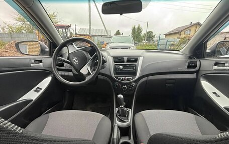 Hyundai Solaris II рестайлинг, 2013 год, 570 000 рублей, 12 фотография