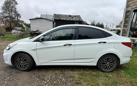 Hyundai Solaris II рестайлинг, 2013 год, 570 000 рублей, 15 фотография