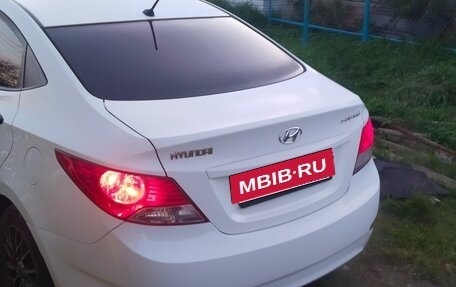 Hyundai Solaris II рестайлинг, 2013 год, 570 000 рублей, 5 фотография