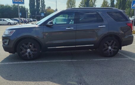 Ford Explorer VI, 2017 год, 2 350 000 рублей, 3 фотография