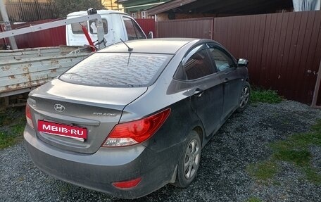 Hyundai Solaris II рестайлинг, 2013 год, 615 000 рублей, 2 фотография