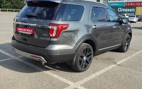 Ford Explorer VI, 2017 год, 2 350 000 рублей, 8 фотография