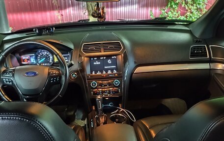 Ford Explorer VI, 2017 год, 2 350 000 рублей, 14 фотография