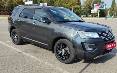 Ford Explorer VI, 2017 год, 2 350 000 рублей, 7 фотография