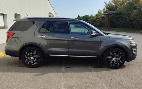 Ford Explorer VI, 2017 год, 2 350 000 рублей, 33 фотография
