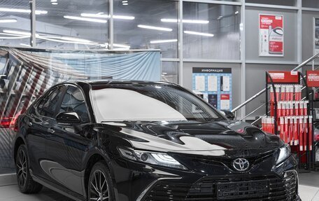 Toyota Camry, 2021 год, 2 999 000 рублей, 3 фотография