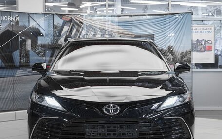 Toyota Camry, 2021 год, 2 999 000 рублей, 2 фотография