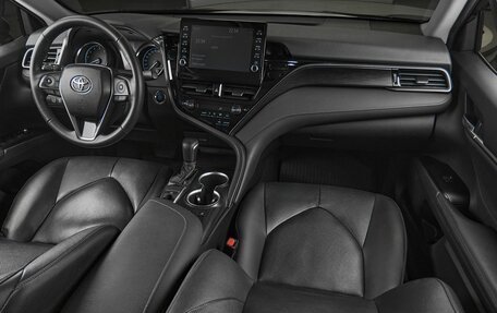 Toyota Camry, 2021 год, 2 999 000 рублей, 9 фотография
