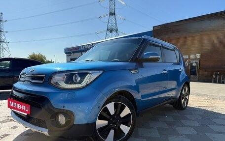 KIA Soul II рестайлинг, 2017 год, 1 600 000 рублей, 2 фотография