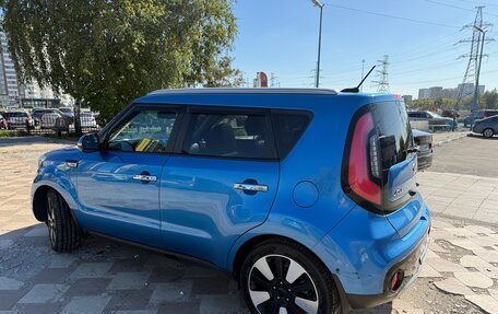 KIA Soul II рестайлинг, 2017 год, 1 600 000 рублей, 6 фотография