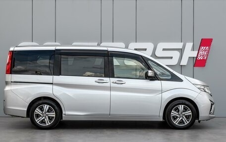 Honda Stepwgn IV, 2016 год, 1 820 000 рублей, 5 фотография