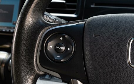 Honda Stepwgn IV, 2016 год, 1 820 000 рублей, 18 фотография