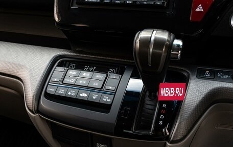 Honda Stepwgn IV, 2016 год, 1 820 000 рублей, 15 фотография