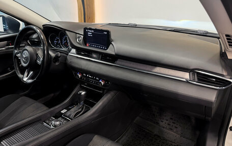 Mazda 6, 2019 год, 2 350 000 рублей, 14 фотография