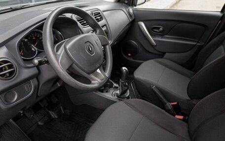 Renault Logan II, 2017 год, 727 000 рублей, 6 фотография