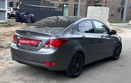 Hyundai Solaris II рестайлинг, 2015 год, 650 000 рублей, 4 фотография