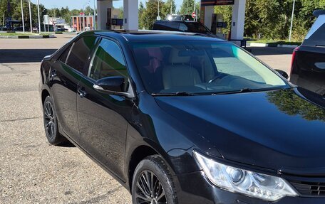 Toyota Camry, 2015 год, 2 000 000 рублей, 2 фотография