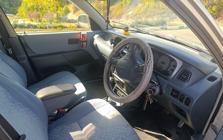 Daihatsu Storia, 2001 год, 370 000 рублей, 10 фотография