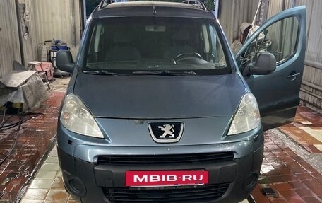 Peugeot Partner II рестайлинг 2, 2009 год, 450 000 рублей, 18 фотография