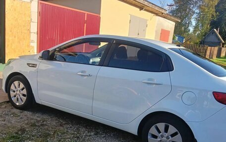 KIA Rio III рестайлинг, 2013 год, 720 000 рублей, 12 фотография
