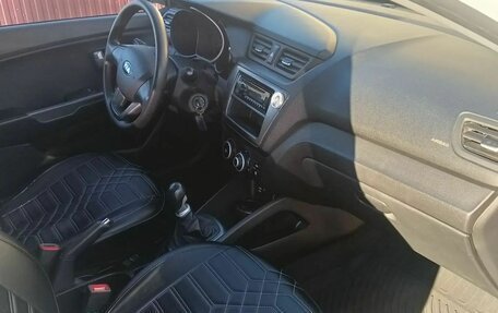 KIA Rio III рестайлинг, 2013 год, 720 000 рублей, 16 фотография