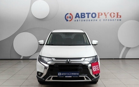 Mitsubishi Outlander III рестайлинг 3, 2020 год, 2 598 000 рублей, 3 фотография
