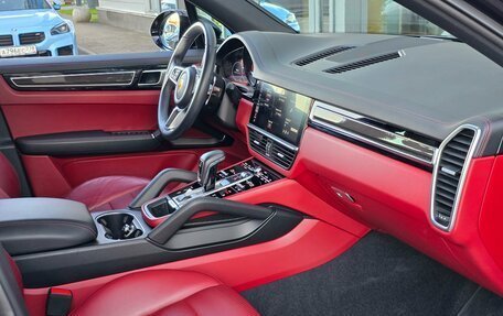 Porsche Cayenne III, 2018 год, 5 400 000 рублей, 26 фотография