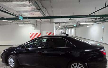 Toyota Camry, 2018 год, 2 300 000 рублей, 8 фотография