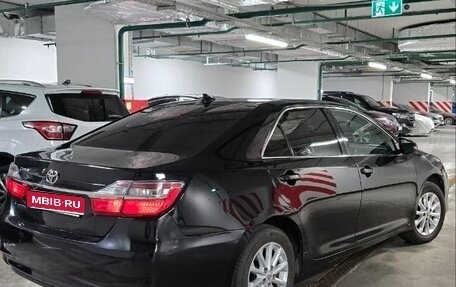 Toyota Camry, 2018 год, 2 300 000 рублей, 1 фотография