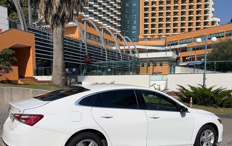Chevrolet Malibu IX, 2022 год, 1 620 000 рублей, 3 фотография