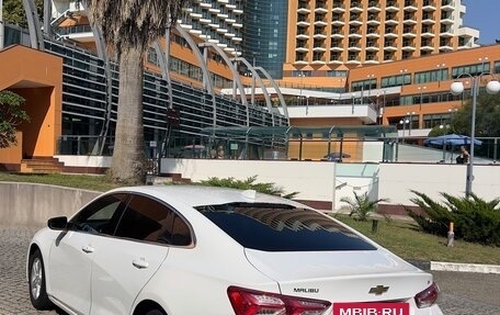 Chevrolet Malibu IX, 2022 год, 1 620 000 рублей, 4 фотография