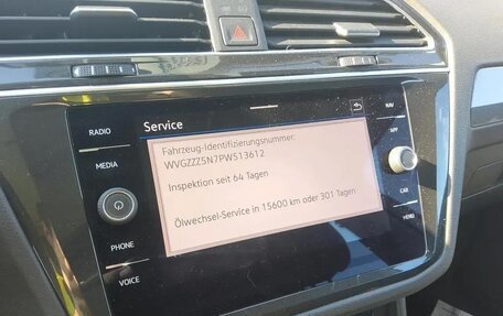 Volkswagen Tiguan II, 2022 год, 2 292 000 рублей, 11 фотография