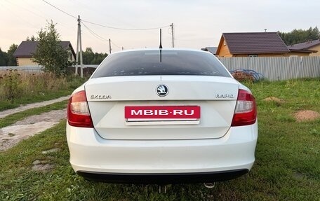 Skoda Rapid I, 2015 год, 800 000 рублей, 4 фотография