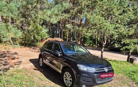 Volkswagen Touareg III, 2012 год, 1 750 000 рублей, 2 фотография