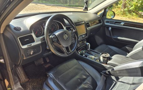 Volkswagen Touareg III, 2012 год, 1 750 000 рублей, 13 фотография