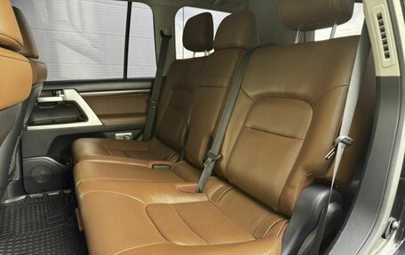 Toyota Land Cruiser 200, 2016 год, 5 700 000 рублей, 16 фотография