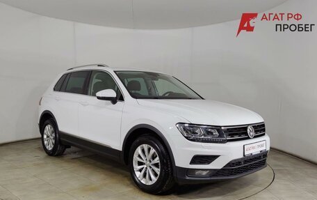 Volkswagen Tiguan II, 2018 год, 2 470 000 рублей, 3 фотография