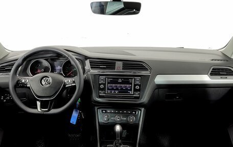 Volkswagen Tiguan II, 2018 год, 2 470 000 рублей, 14 фотография
