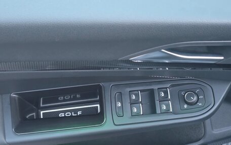 Volkswagen Golf VIII, 2022 год, 2 790 000 рублей, 22 фотография