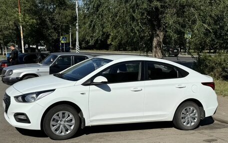 Hyundai Solaris II рестайлинг, 2018 год, 1 320 000 рублей, 3 фотография