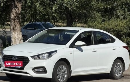 Hyundai Solaris II рестайлинг, 2018 год, 1 320 000 рублей, 2 фотография
