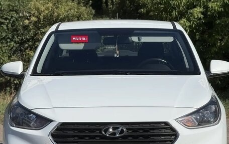 Hyundai Solaris II рестайлинг, 2018 год, 1 320 000 рублей, 1 фотография