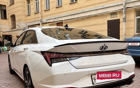 Hyundai Elantra, 2022 год, 2 200 000 рублей, 7 фотография