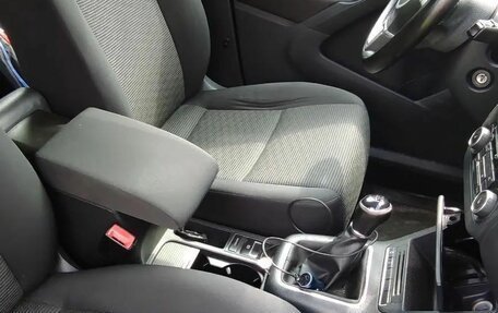 Volkswagen Tiguan I, 2011 год, 950 000 рублей, 1 фотография