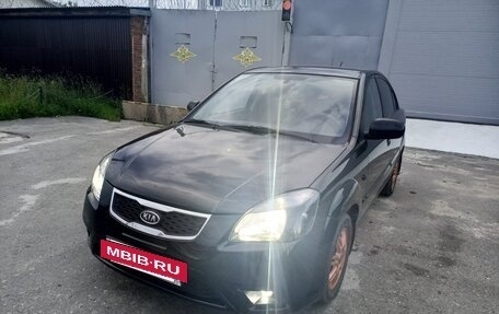KIA Rio II, 2011 год, 640 000 рублей, 2 фотография
