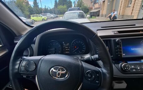 Toyota RAV4, 2018 год, 2 150 000 рублей, 2 фотография