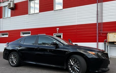 Toyota Camry, 2018 год, 1 900 000 рублей, 5 фотография