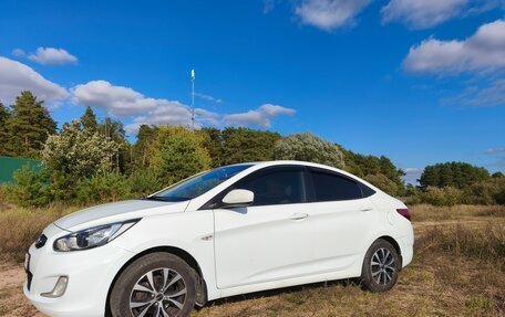 Hyundai Solaris II рестайлинг, 2012 год, 750 000 рублей, 11 фотография
