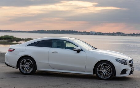 Mercedes-Benz E-Класс, 2018 год, 4 490 000 рублей, 4 фотография